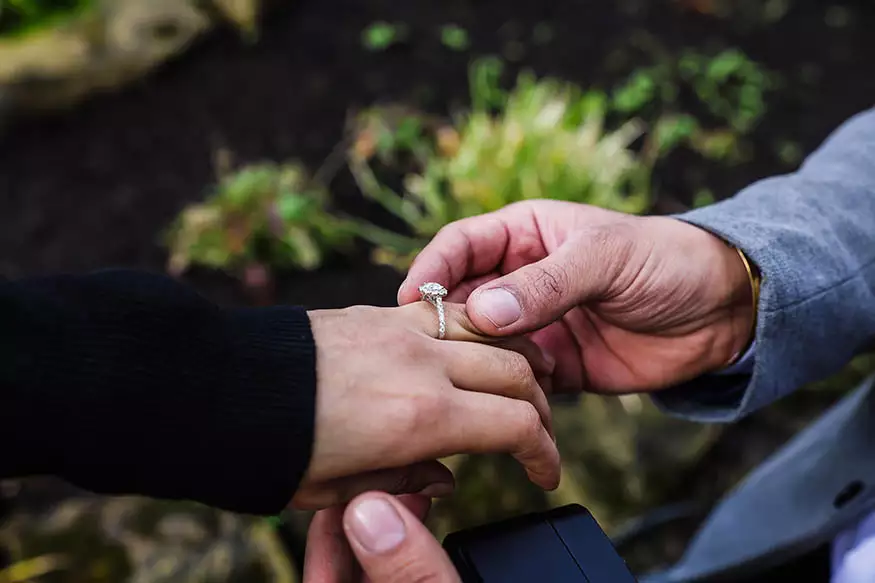 Proposal photography at Regents Park