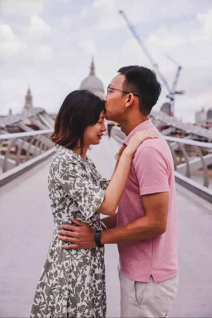 Proposal photography on The Millennium Bridge