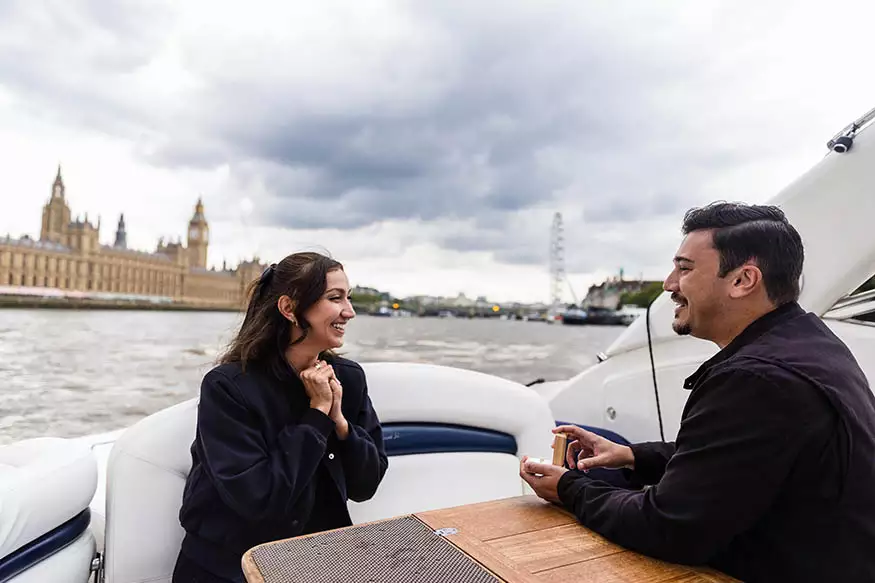 Proposal photography on The Thames