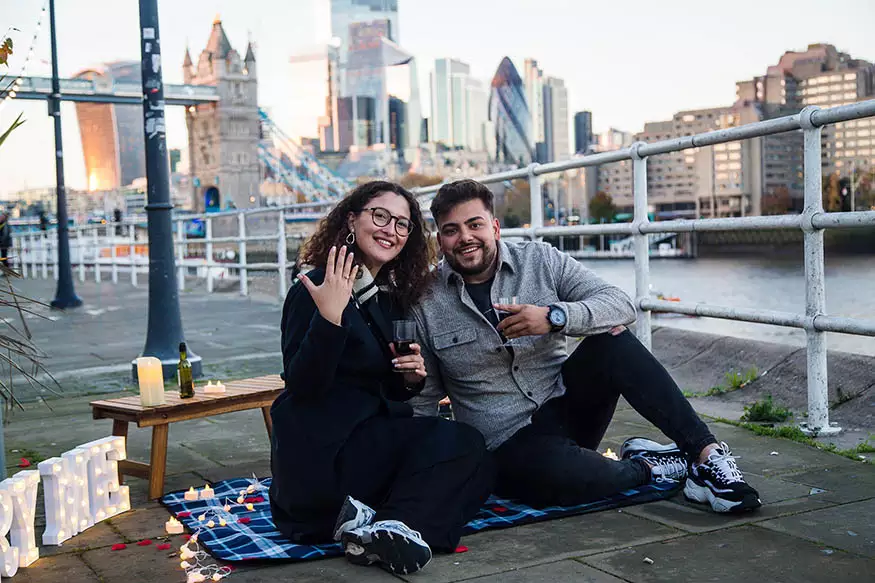 Proposal photography at Tower Bridge