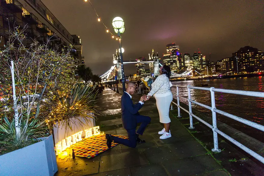 Proposal photography at Tower Bridge